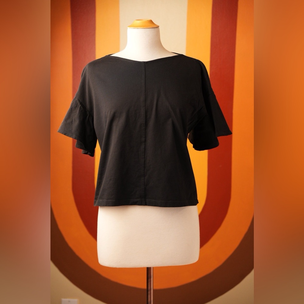 Black blouse with ruffle short sleeves